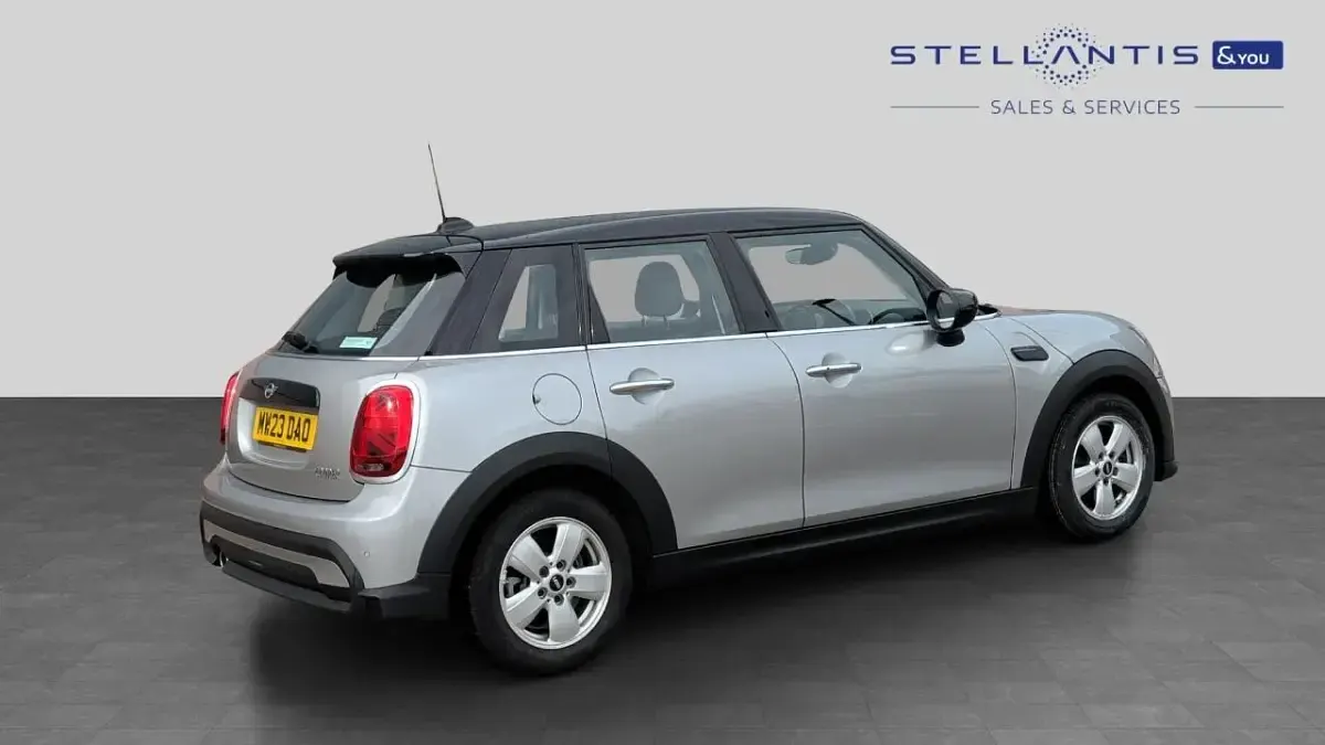 Used Mini Cooper Classic 134 HP (98 kW) 2023 Grey Hatchback