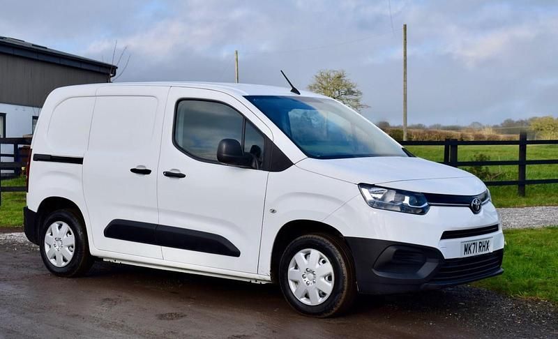 Used Toyota Proace Active 2021 White MPV