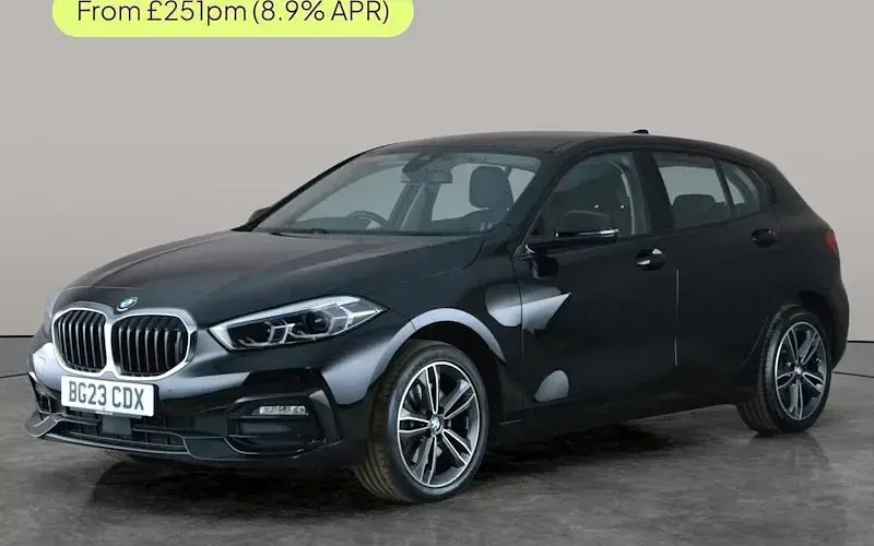 Used BMW 118 Sport Line 136 HP (100 kW) 2023 Hatchback