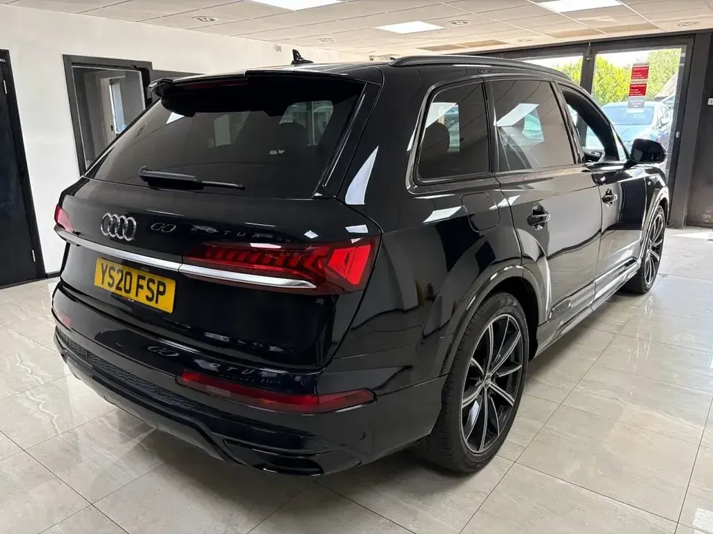 Used Audi Q7 Black Edition 286 HP (210 kW) 2020 Black SUV