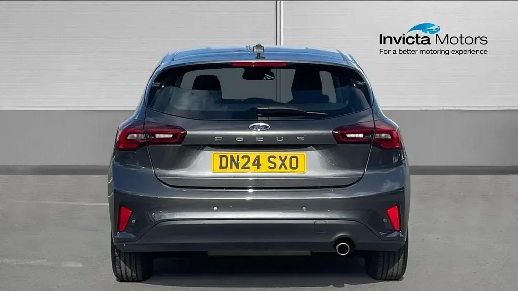 Used Ford Focus Titanium 125 HP (91 kW) 2024 Grey Hatchback