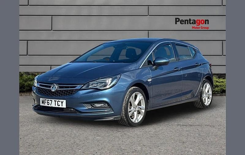 Used Vauxhall Astra SRi 150 HP (110 kW) 2017 Blue Hatchback
