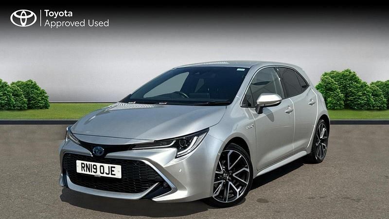 Used Toyota Corolla 122 HP (89 kW) 2019 Sterling silver