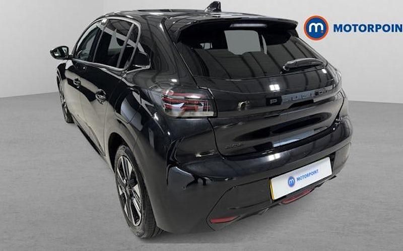 Used Peugeot 208 Allure 101 HP (74 kW) 2025 Hatchback