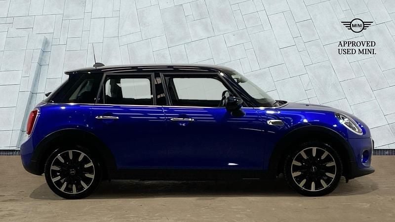 Used Mini Cooper Exclusive 134 HP (98 kW) 2020 Blue Hatchback