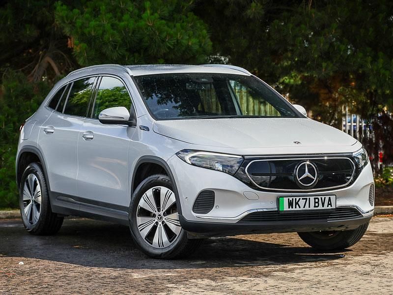 Iridium silver metallic Used 2021 Mercedes EQA250 SUV | £20,998 (Fair price) - Image 1/4