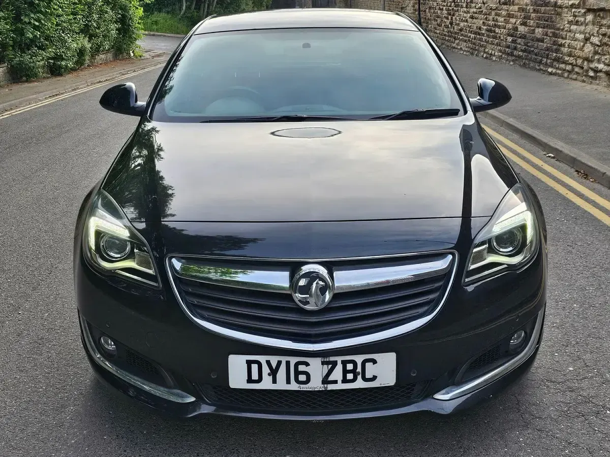 Used Vauxhall Insignia SRi 2016 Black Hatchback