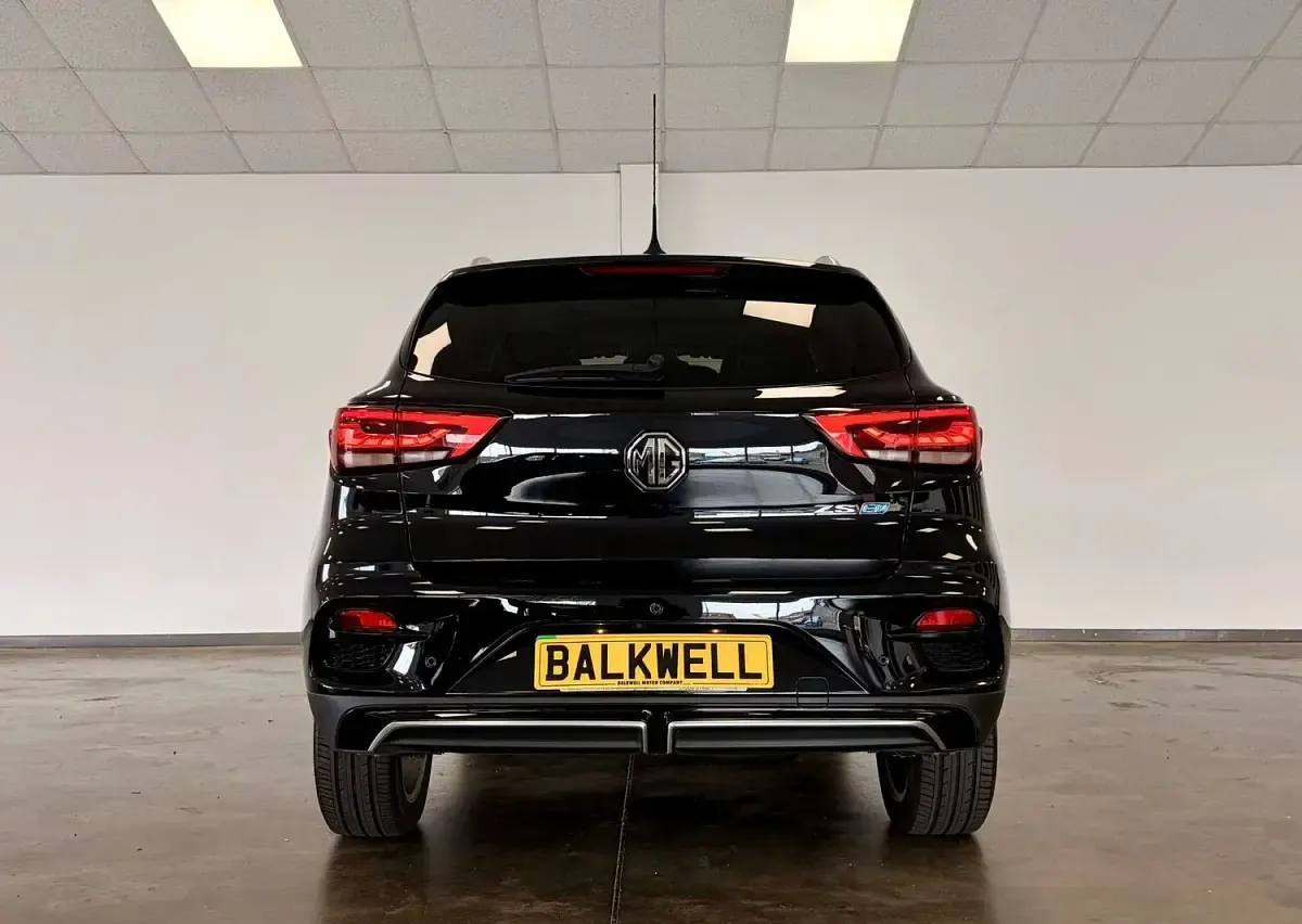 Used MG ZS Trophy 130 kW (177 HP) 2023 Black SUV