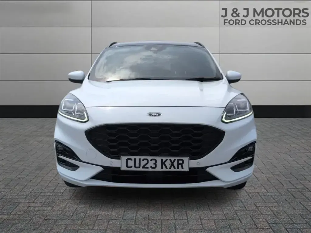 Used Ford Kuga ST-Line X 225 HP (165 kW) 2023 White SUV