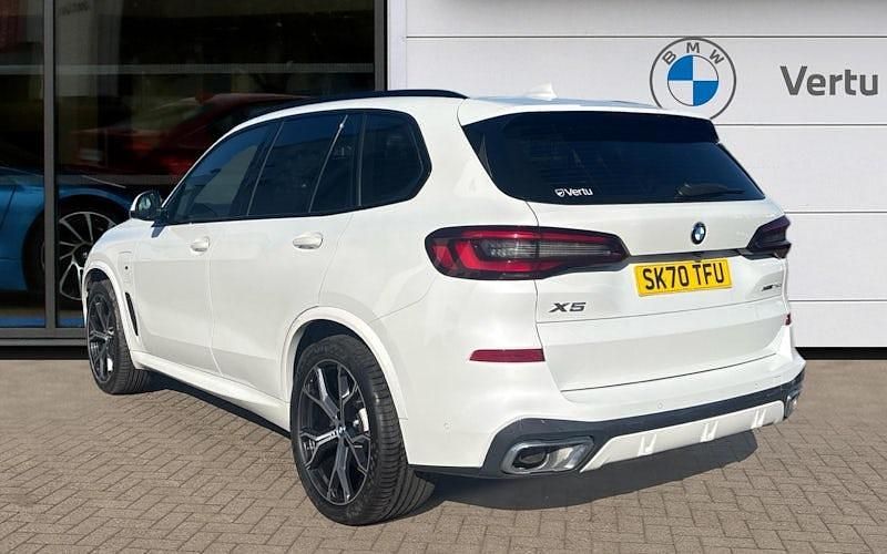 Used BMW X5 M Sport 394 HP (289 kW) 2021 White SUV