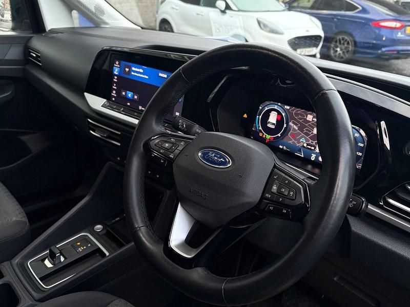 Used Ford Transit Connect Limited 122 HP (89 kW) 2025 Black MPV