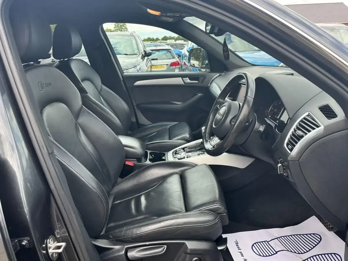 Usado Audi Q5 S-line plus 190 CV (139 kW) 2015 Gris SUV