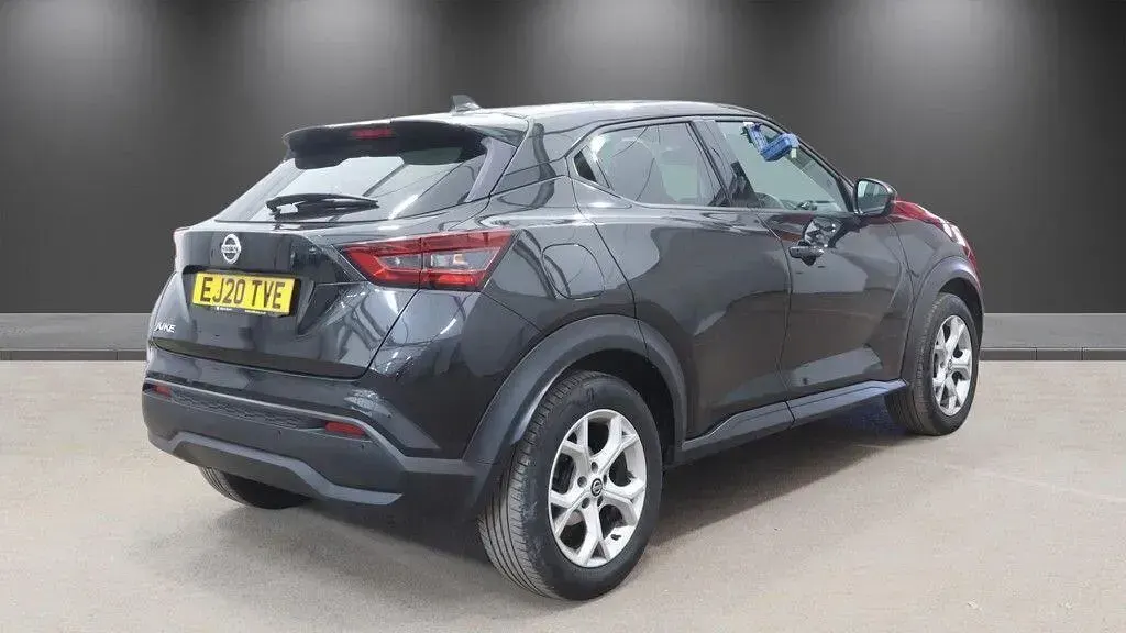 Used Nissan Juke N-Connecta 114 HP (83 kW) 2020 Black SUV