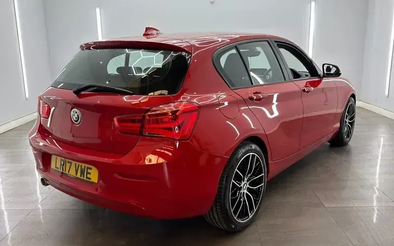 Used BMW 116 Impressive 116 HP (85 kW) 2017 Red Hatchback
