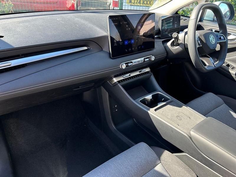 New MG MG4 EV Comfort 53 kW (73 HP) 2026 Green Hatchback