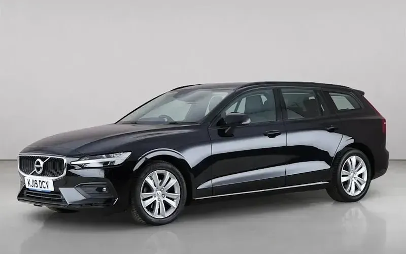 Used Volvo V60 Momentum 190 HP (139 kW) 2019 Estate