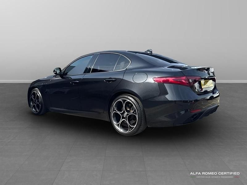 Used Alfa Romeo Giulia Veloce 276 HP (202 kW) 2022 Black Sedan