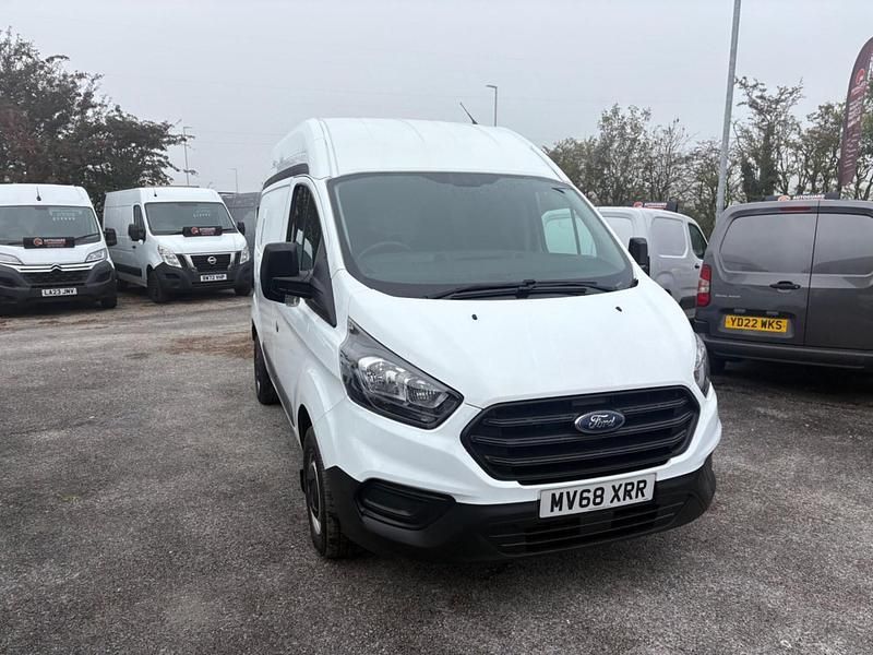 Used Ford Transit Custom 105 HP (77 kW) 2018 White Van