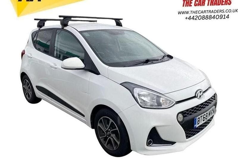 White Used 2018 Hyundai i10 Premium Hatchback | £7,788 (Good price) - Image 1/1
