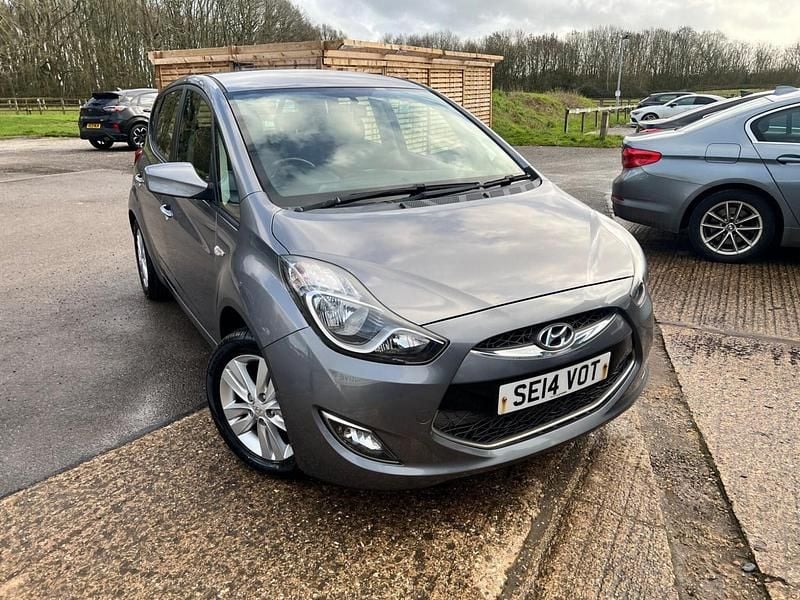 Used Hyundai ix20 Active 90 HP (66 kW) 2014 Grey Hatchback