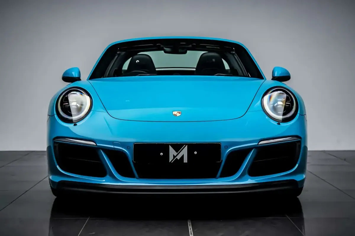 Used Porsche 991 450 HP (330 kW) 2018 Blue Cabriolet
