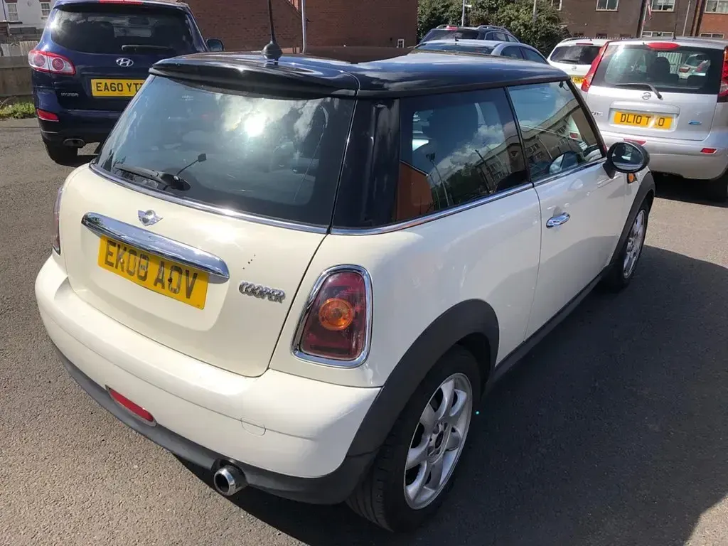 Usado Mini Cooper Hatch 2008 Blanco Utilitario