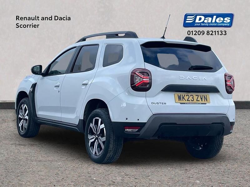 Used Dacia Duster Journey 2023 White Hatchback