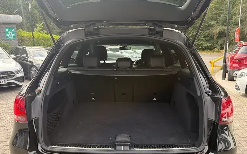 Used Mercedes GLC220 AMG line 194 HP (142 kW) 2021 Black SUV