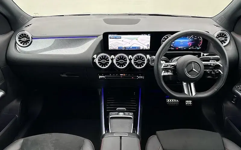 Used Mercedes GLA200 AMG line 163 HP (119 kW) 2024 Blue SUV