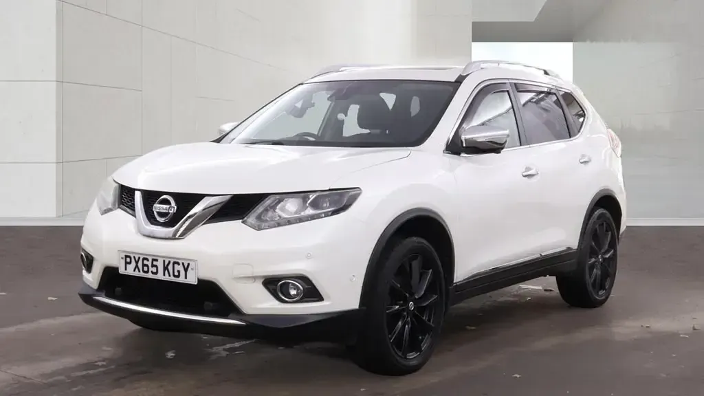 Used Nissan X-Trail Tekna 130 HP (95 kW) 2015 White SUV