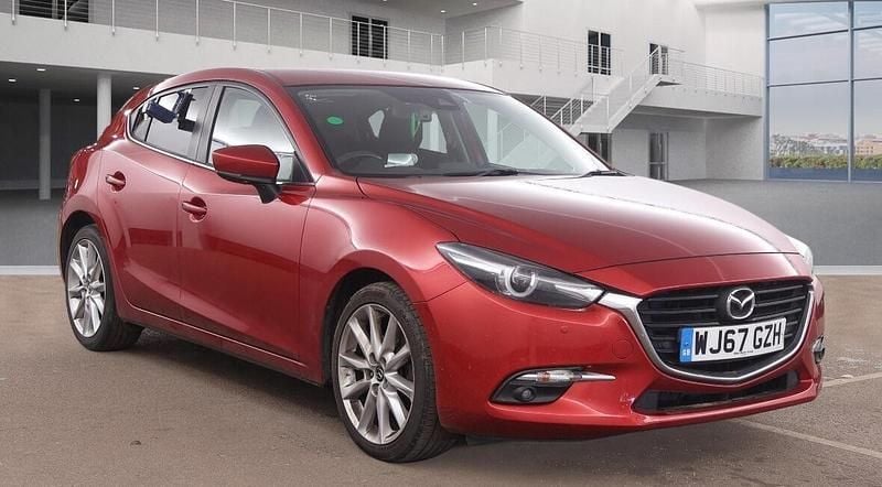 Used Mazda 3 Inclusive 120 HP (88 kW) 2017 Red Hatchback