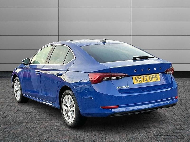 Used Skoda Octavia SE L 110 HP (80 kW) 2022 Energy blue Hatchback