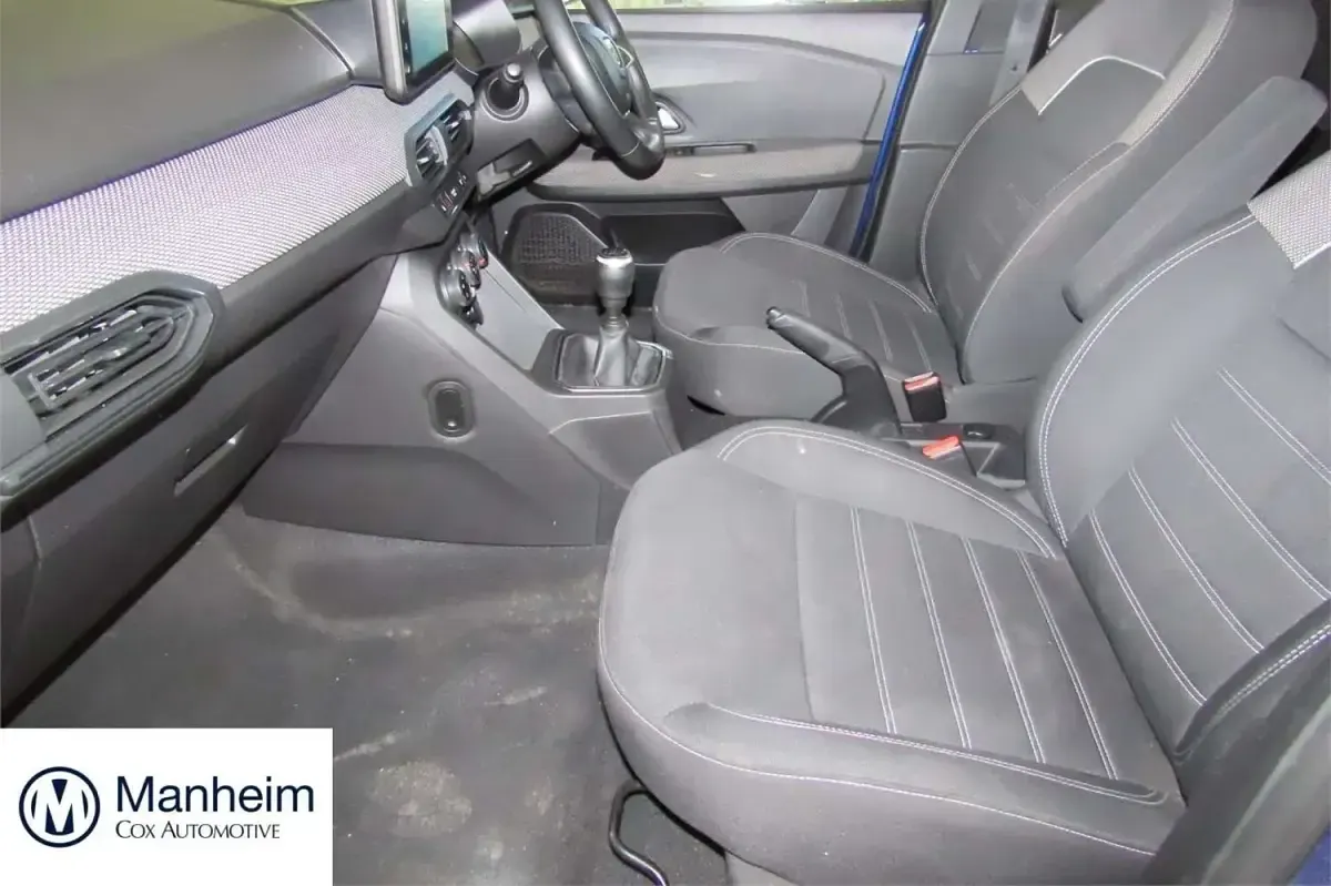 Used Dacia Sandero Comfort 91 HP (66 kW) 2022 Blue Hatchback