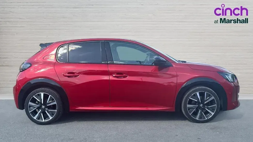 Used Peugeot 208 GTi 100 HP (73 kW) 2021 Red Hatchback