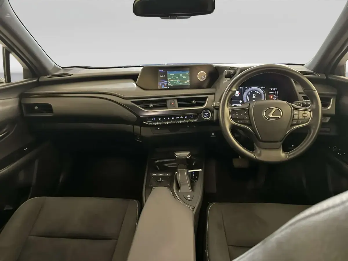 Used Lexus UX 250h 184 HP (135 kW) 2020 Blue SUV