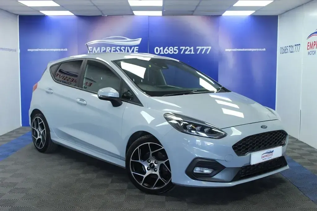 Used Ford Fiesta ST 200 HP (147 kW) 2018 Silver Hatchback
