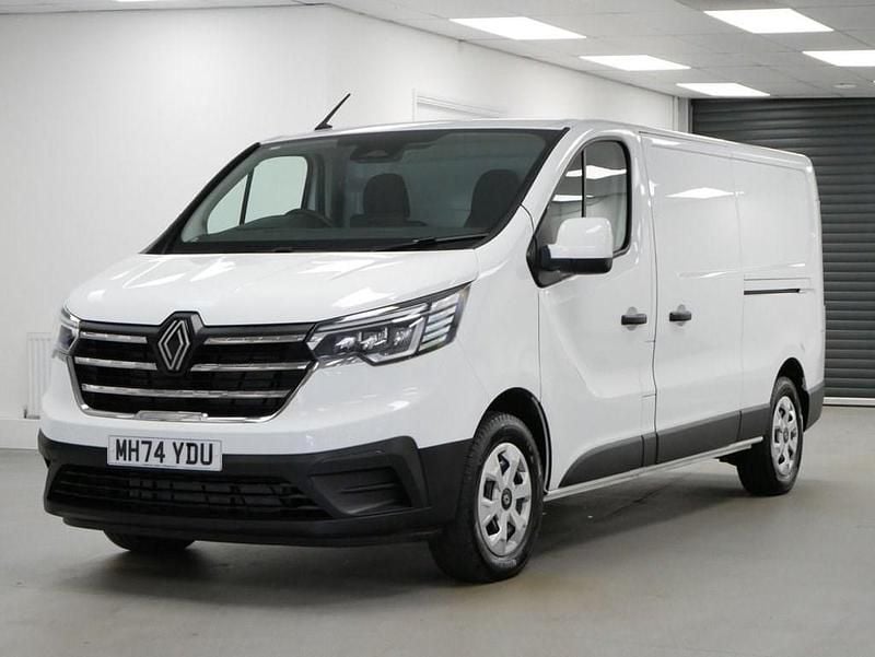 New Renault Trafic 150 HP (110 kW) 2025 White