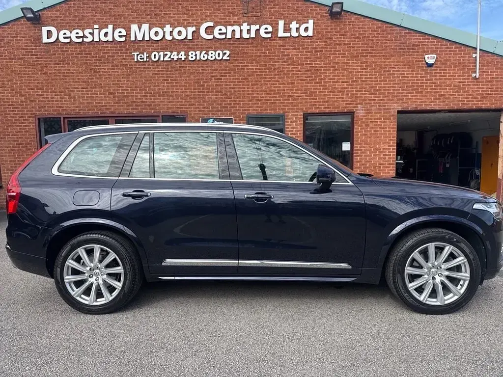 Used Volvo XC90 Inscription 235 HP (172 kW) 2017 Blue SUV