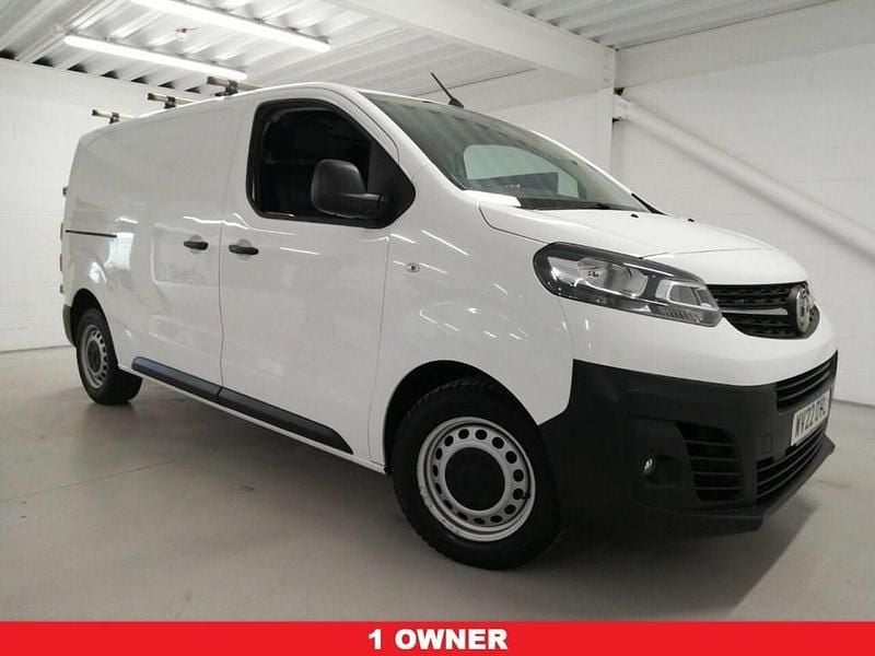 White Used 2022 Vauxhall Vivaro S Van | £11,250 (Super price) - Image 1/4