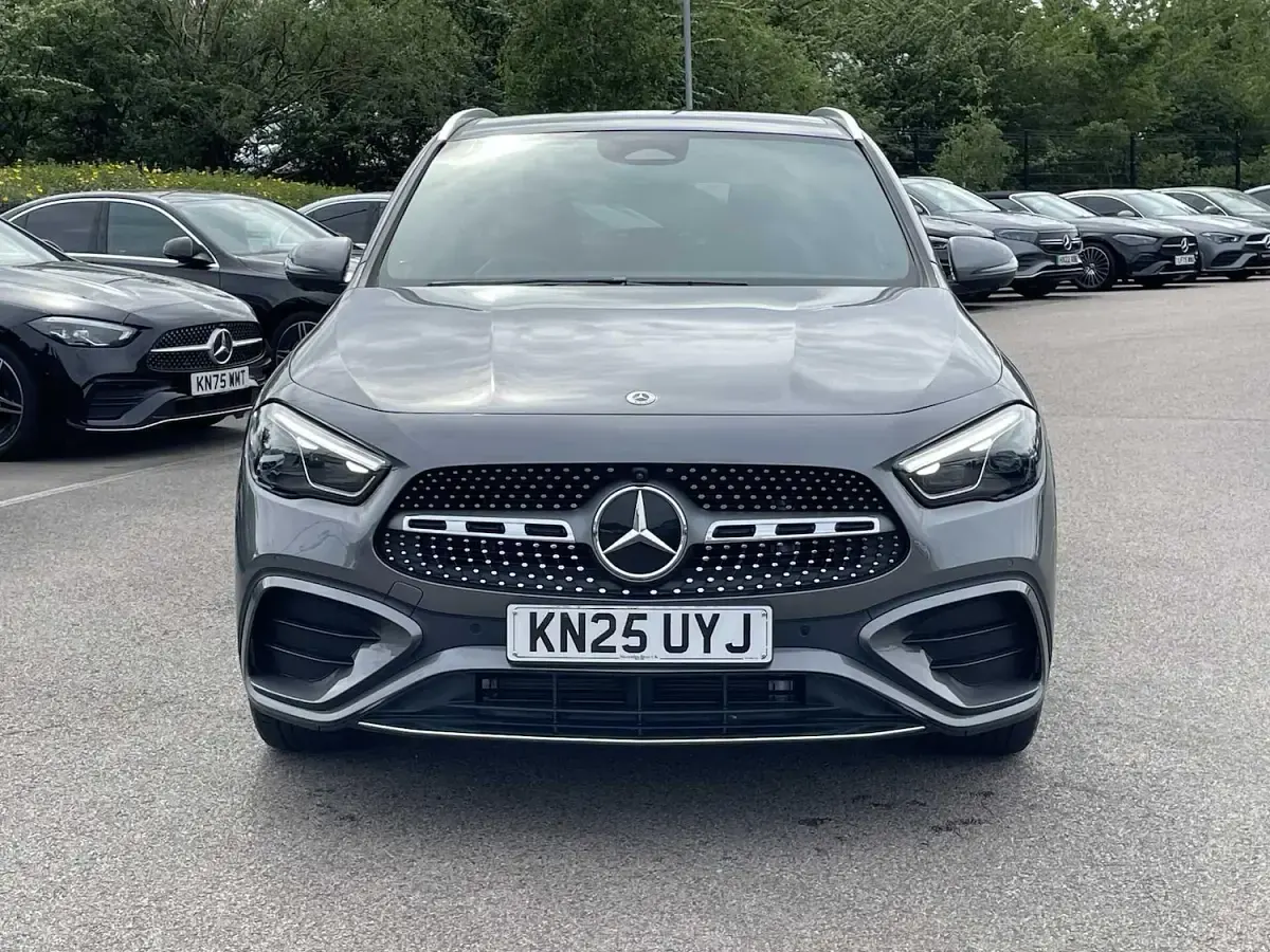 Used Mercedes GLA220 AMG Line Premium Plus 190 HP (139 kW) 2025 Grey SUV