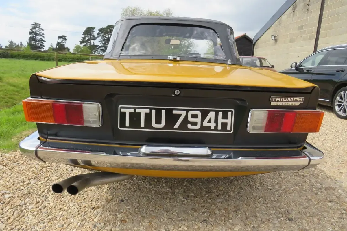 Used Triumph TR6 150 HP (110 kW) 1970 Yellow Cabriolet