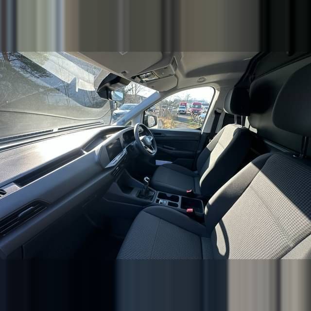 Image 2/4