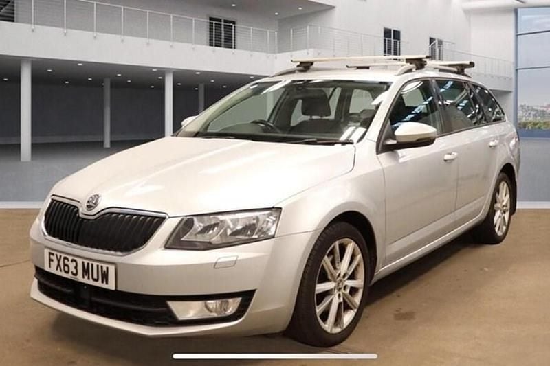 Silver Used 2013 Skoda Octavia Elegance Estate | £5,795 (Fair price) - Image 1/1