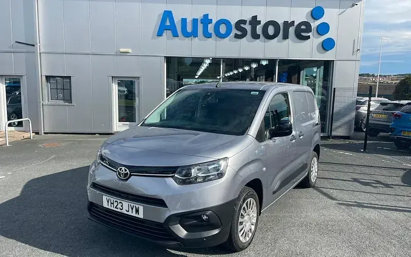 Used Toyota Proace City City 102 HP (75 kW) 2024 MPV