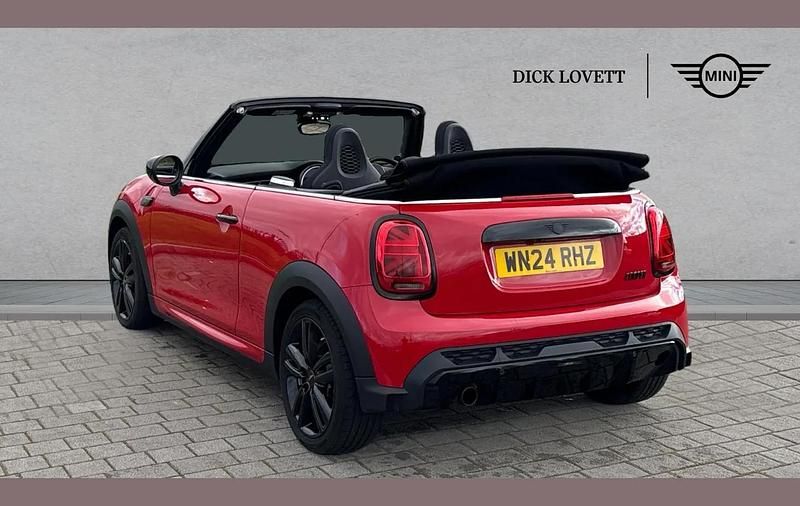 Used Mini Cooper Cabriolet Sport 134 HP (98 kW) 2024 Red Cabriolet