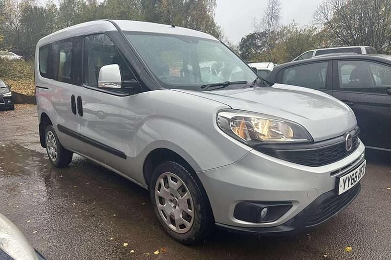 Silver Used 2016 Fiat Doblò Easy MPV | £4,550 (Good price) - Image 1/1