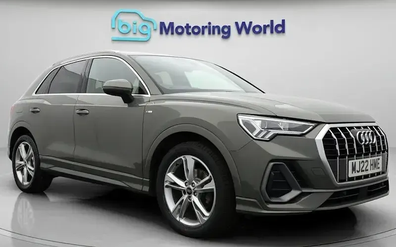 Usado Audi Q3 S-Line 150 HP (110 kW) 2022 SUV