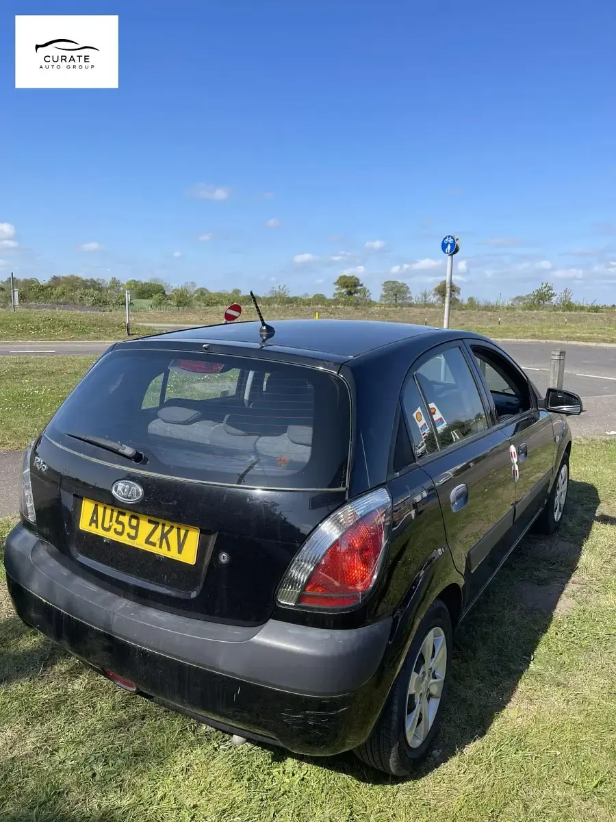 Used Kia Rio 95 HP (69 kW) 2009 Black Hatchback