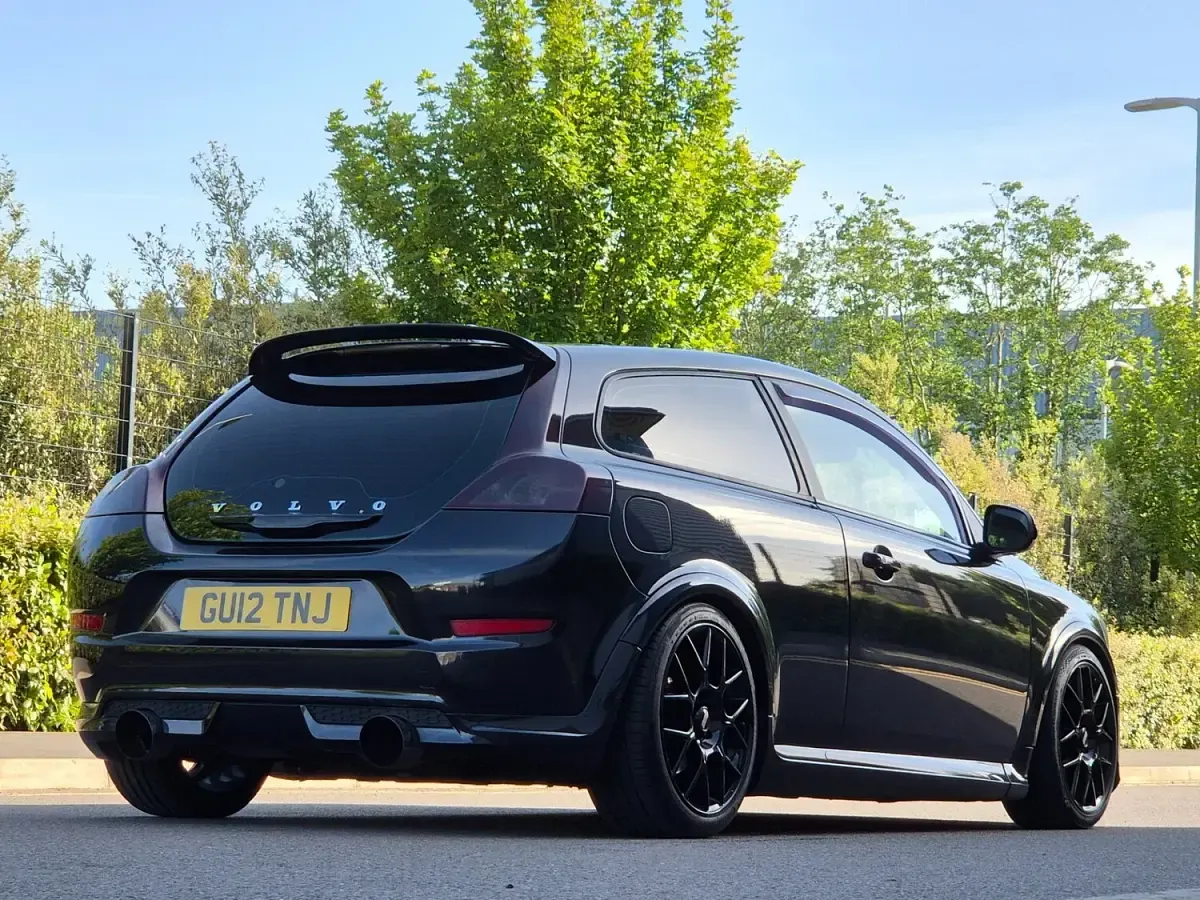 Used Volvo C30 R-Design 360 HP (264 kW) 2012 Black Hatchback