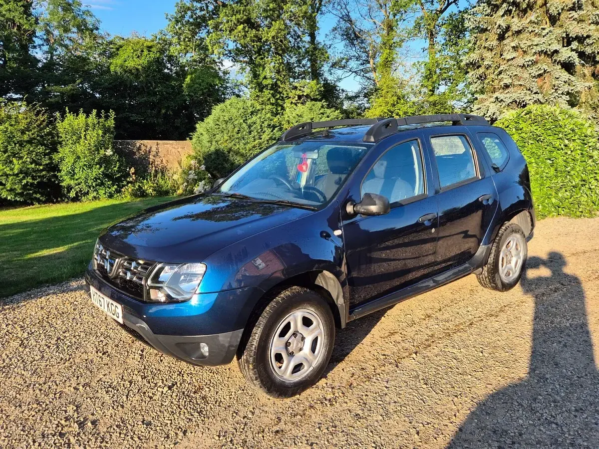 Used Dacia Duster Ambiance 114 HP (83 kW) 2018 Blue SUV
